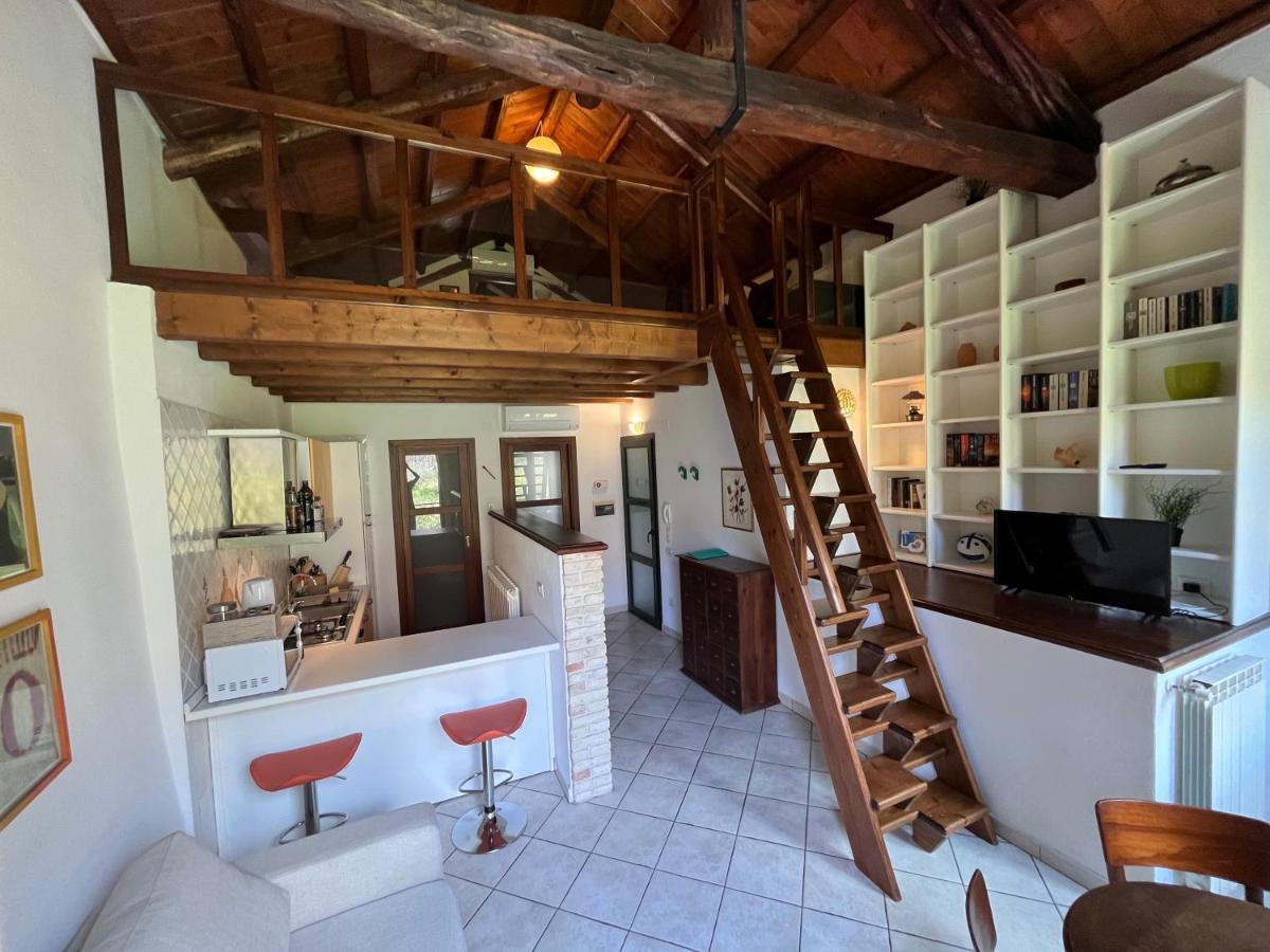 La Casa Gialla Кальяри Экстерьер фото